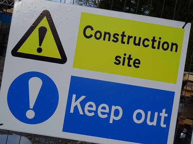 Photo: construction site sign